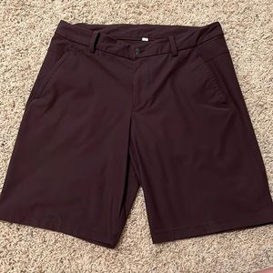 Men’s Lululemon shorts, maroon, size 36.